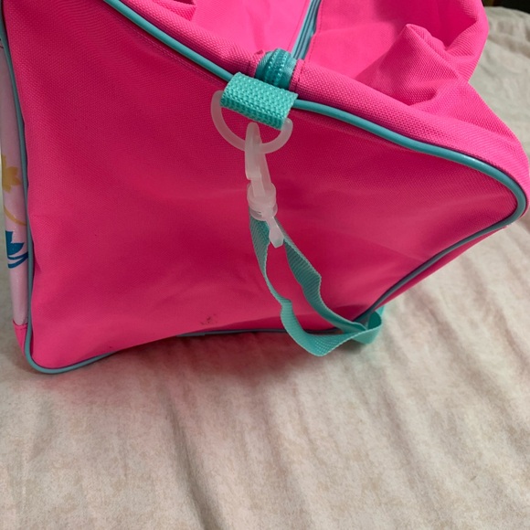 🆕  Kids Duffel Bag - Disney Princess - Picture 5 of 7